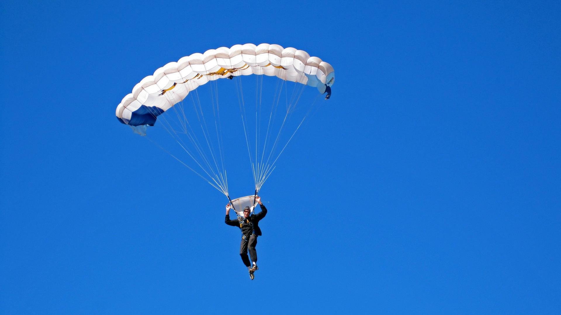 陈佳女子跳水精彩夺冠，陈佳鸣跳水